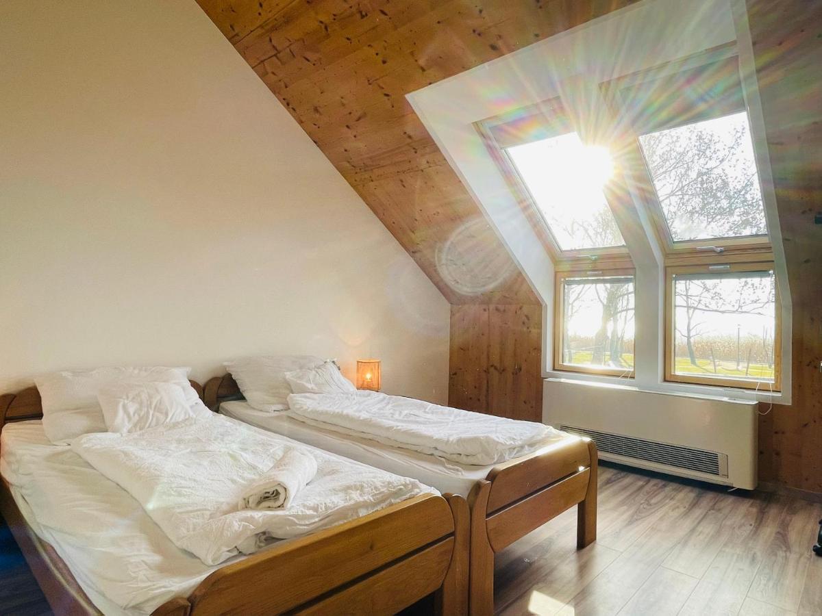 Fisher'S Deluxe Apartments Balatonfured Exterior photo