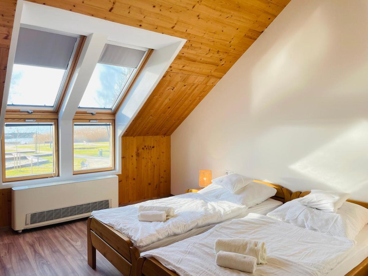 Fisher'S Deluxe Apartments Balatonfured Exterior photo