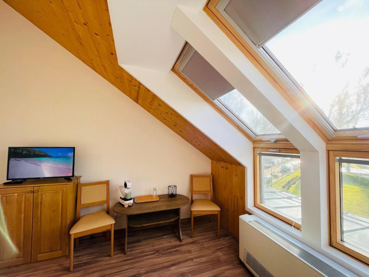 Fisher'S Deluxe Apartments Balatonfured Exterior photo